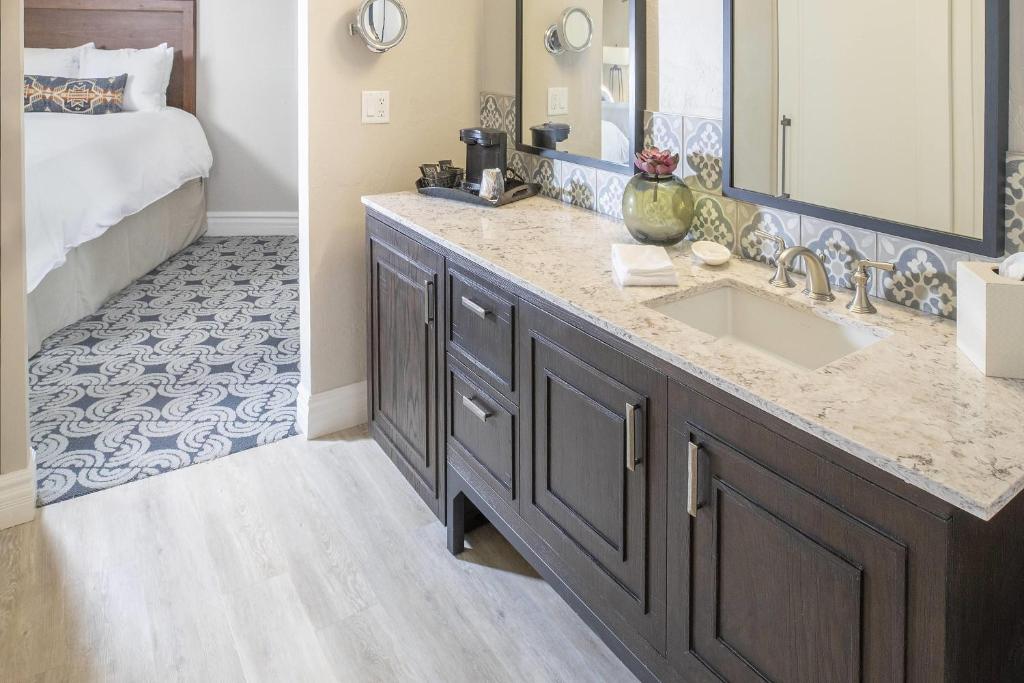 Westward Look Wyndham Grand Resort & Spa - 