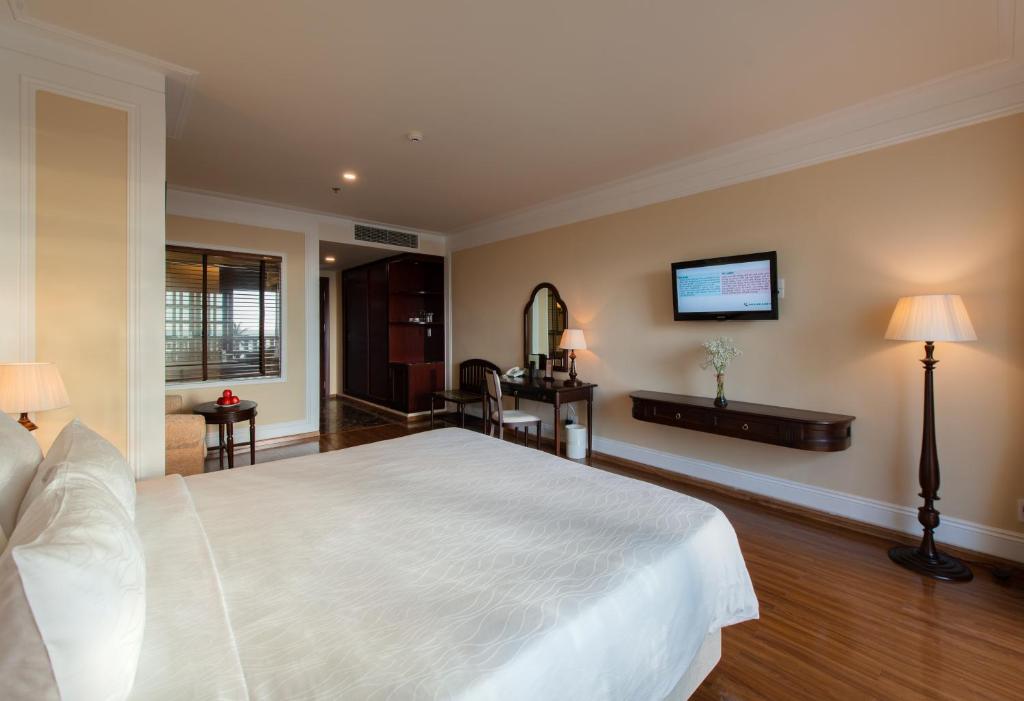 סאנרייז נה טראנג ביץ׳ הוטל אנד ספא Sunrise Nha Trang Beach Hotel & Spa – תמונה 10