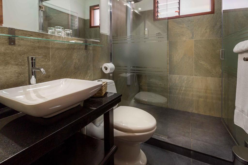 Koupelna v ubytování Illa Hotel
