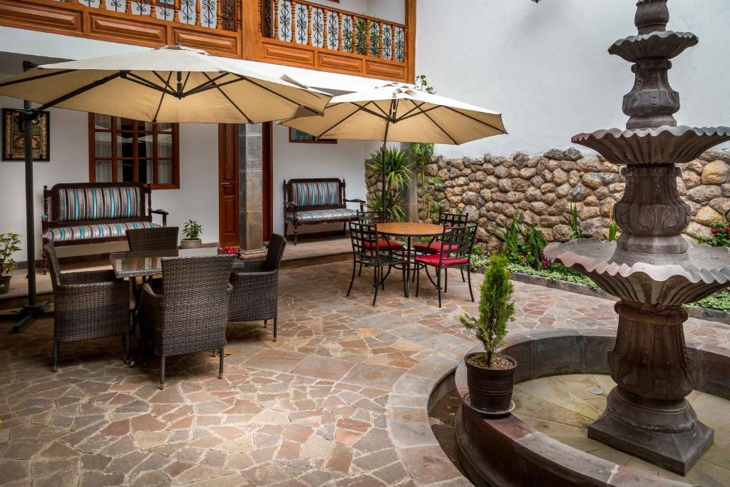 Restaurace v ubytování Illa Hotel