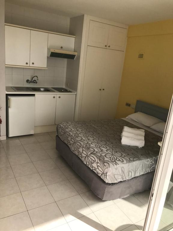 Postel nebo postele na pokoji v ubytování Bamboli Holidays