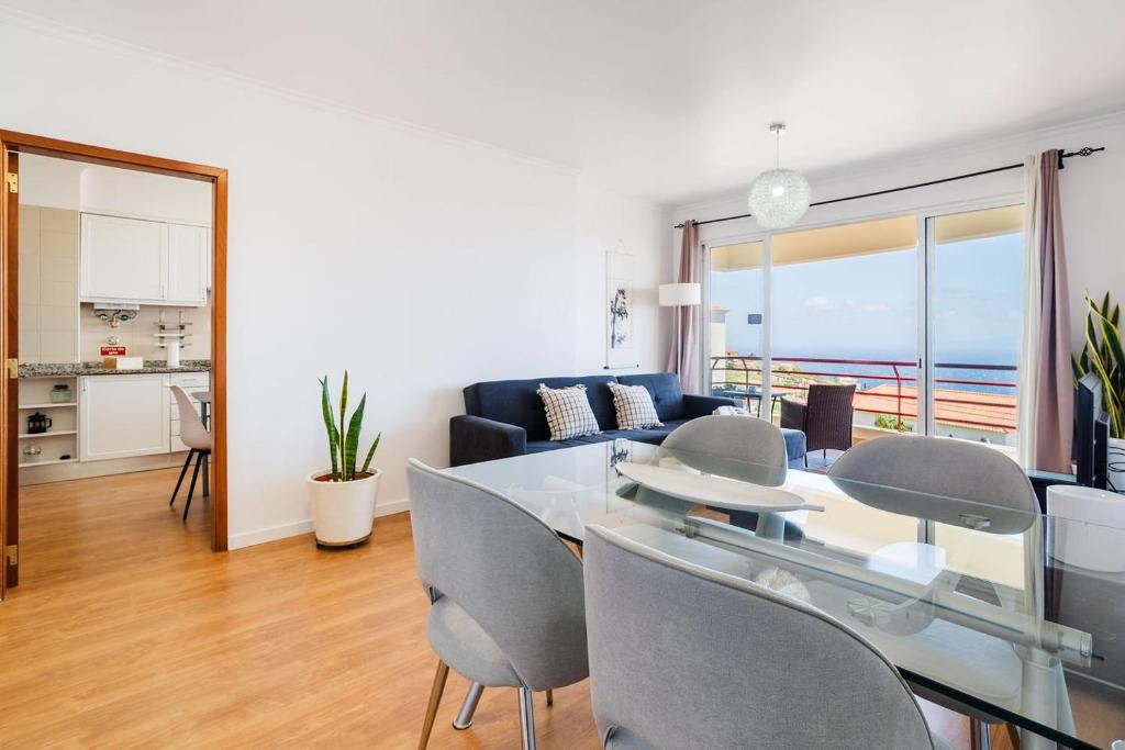 GueatReady - Ocean view retreat in Caniço