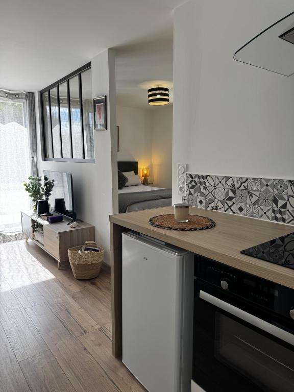 Studio24 - Housity