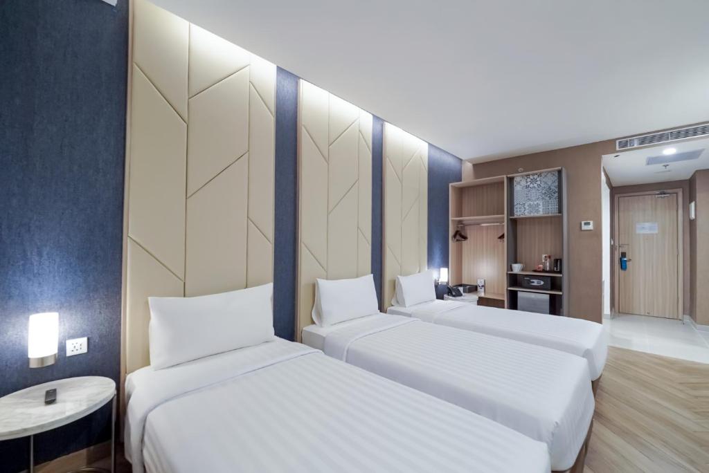Aston Kemayoran City Hotel - Habitación Triple De Lujo