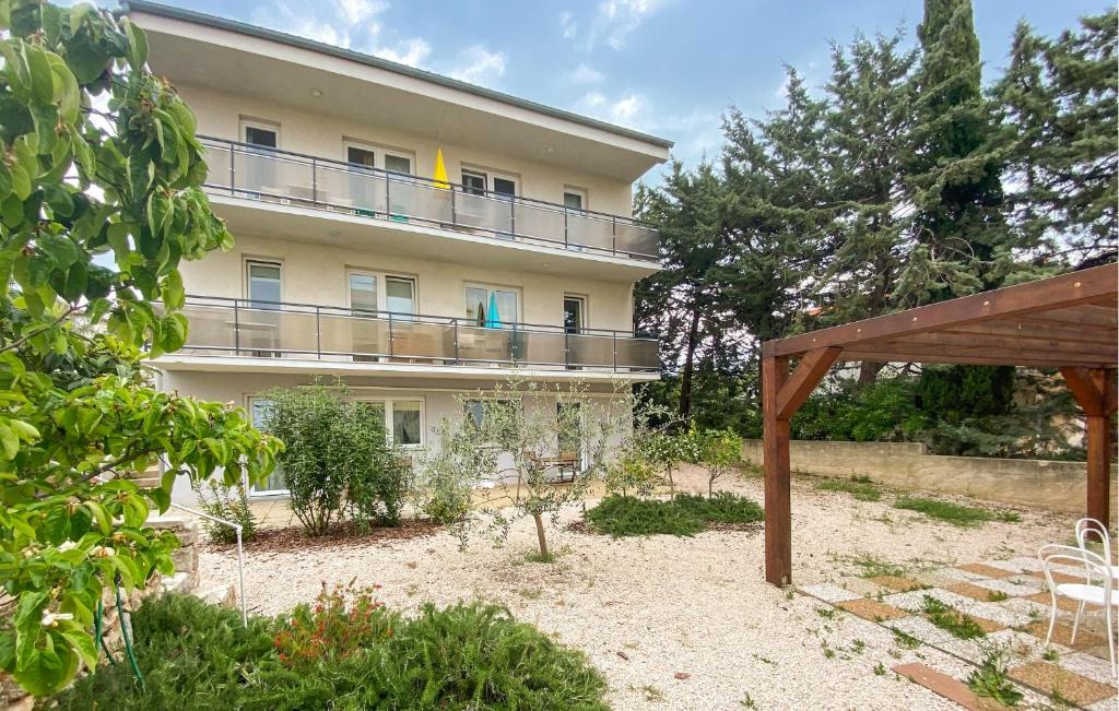 1 Bedroom Nice Apartment In Krk