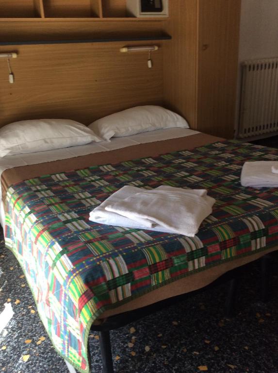 Hotel Gino - Classic Triple Room