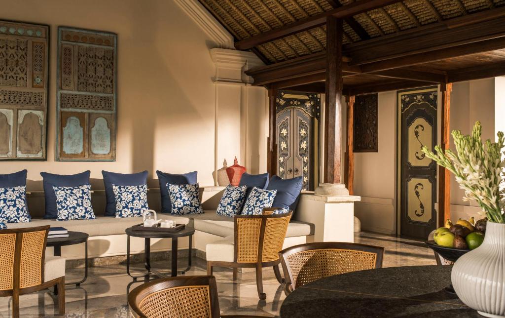 Four Seasons Resort Bali at Jimbaran Bay - 1