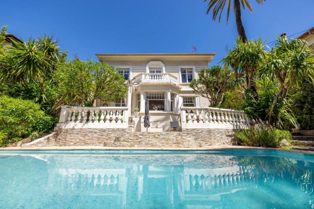 REF 1821 - Cannes Near Center - Villa for rent