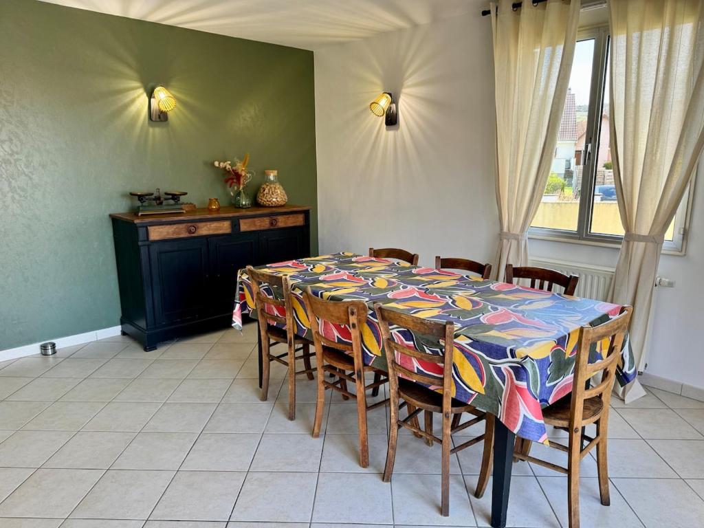 Maison spacieuse au calme avec jardin et parking – photo 14