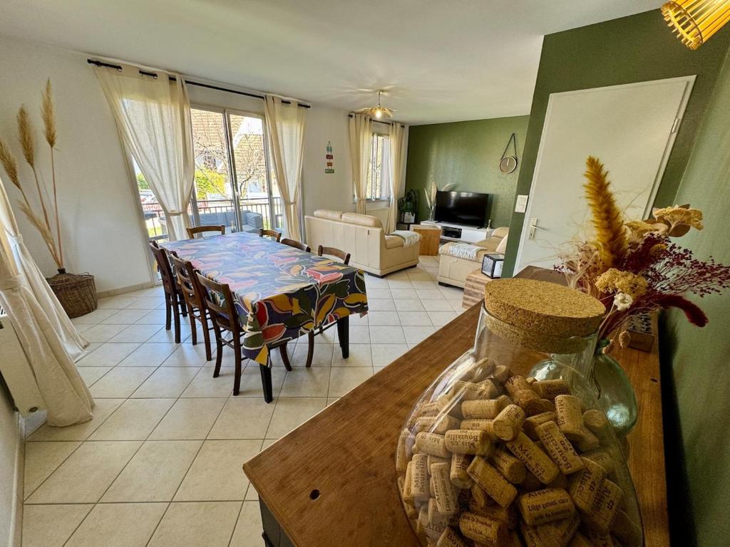 Maison spacieuse au calme avec jardin et parking – photo 42