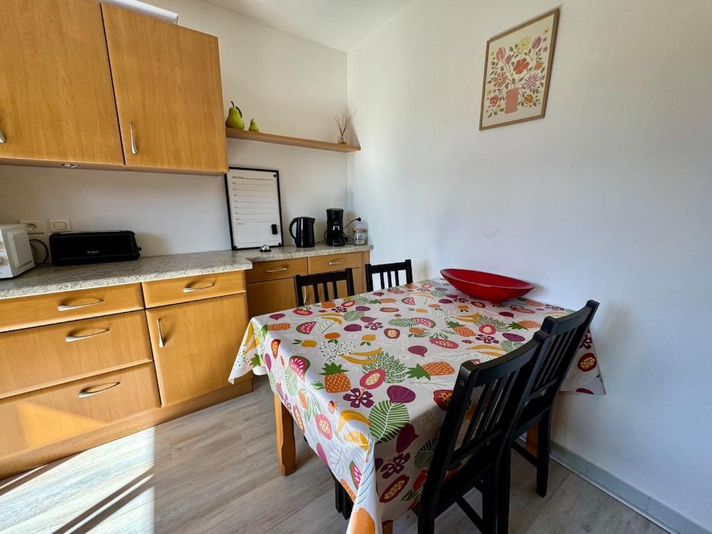 Maison spacieuse au calme avec jardin et parking – photo 28