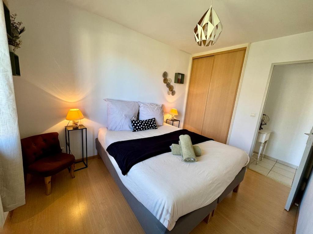 Maison spacieuse au calme avec jardin et parking – photo 32