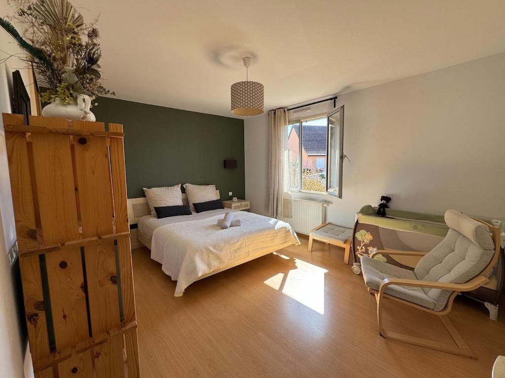 Maison spacieuse au calme avec jardin et parking – photo 44