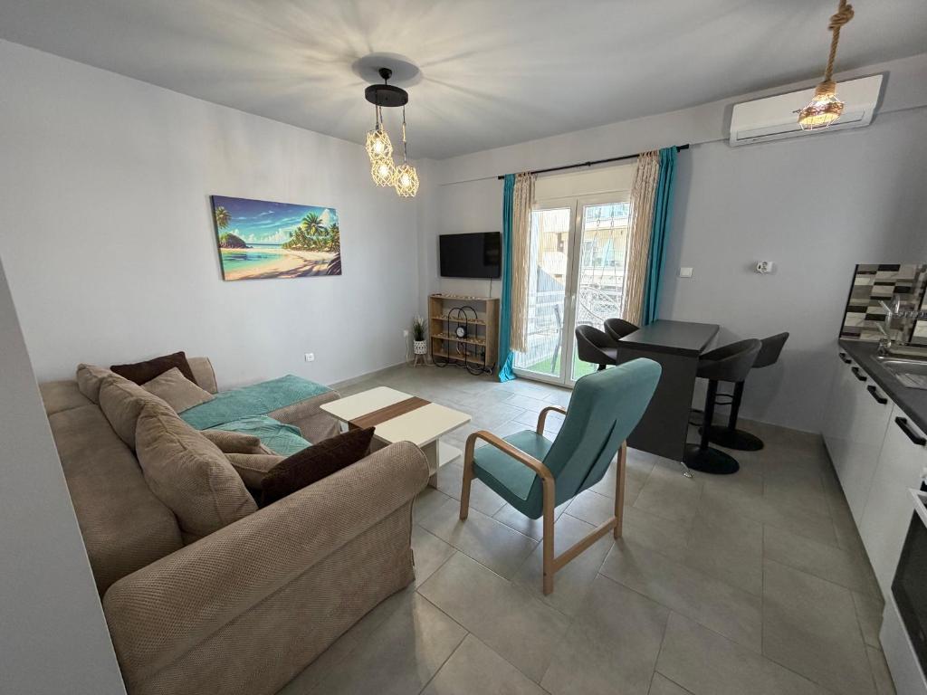 Mia Perea apartment