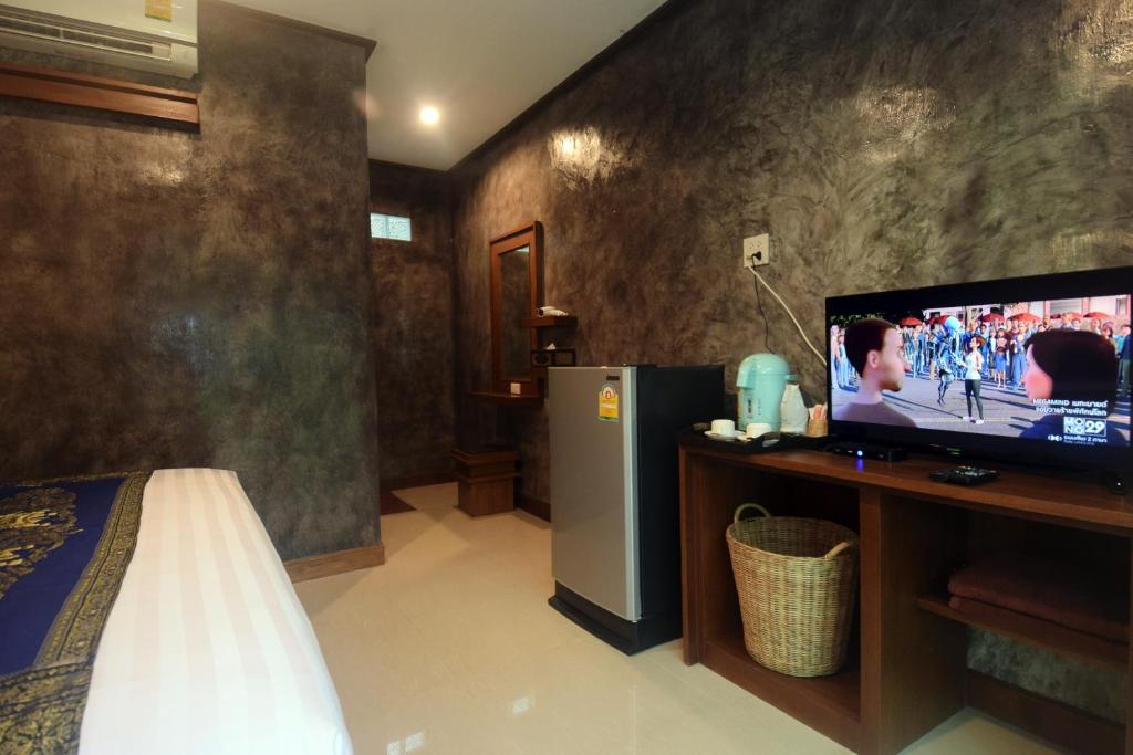 BaanPhong Lanta - 12