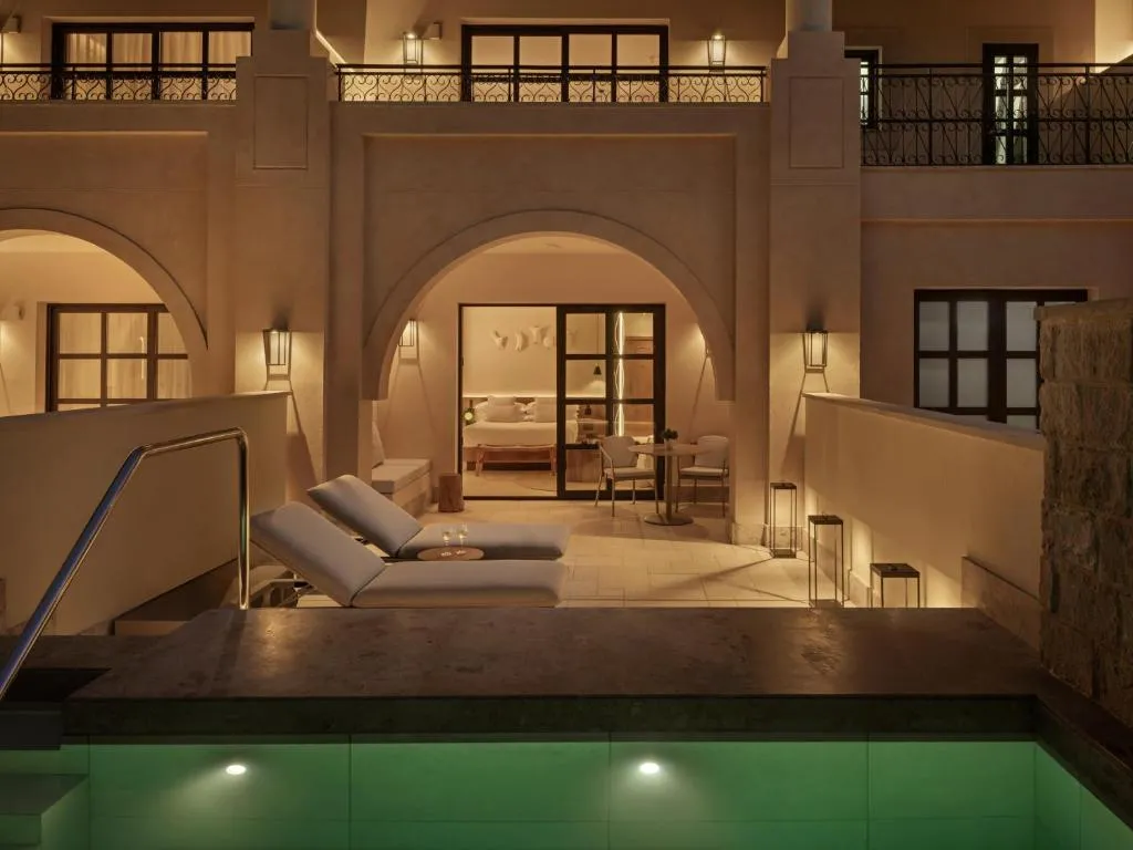 Studio Suite Private Pool (Adults Only)