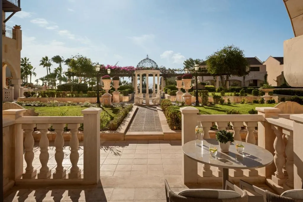Family Duplex Suite on Royal Garden