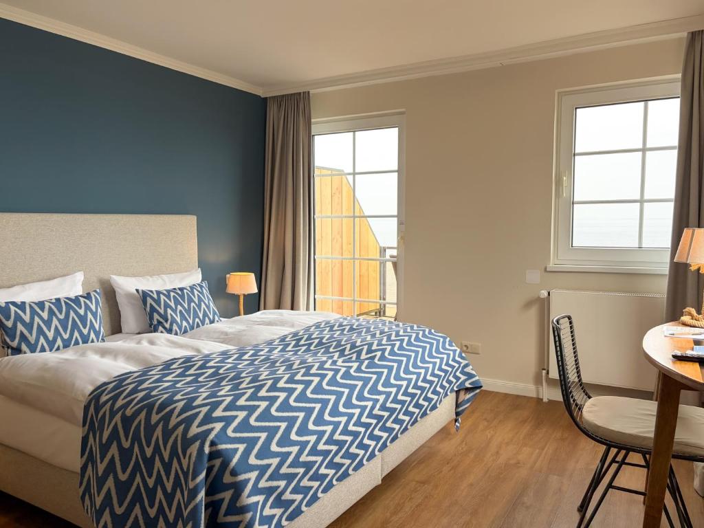 Strandhotel Miramar - Premium Double Room Sea Side