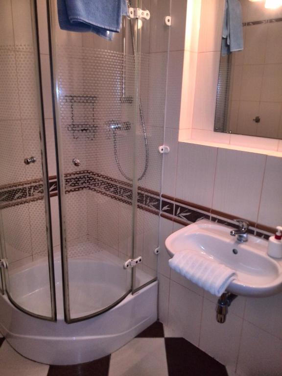 Kúpeľňa v ubytovaní Mikołajki Apartamenty Rynek