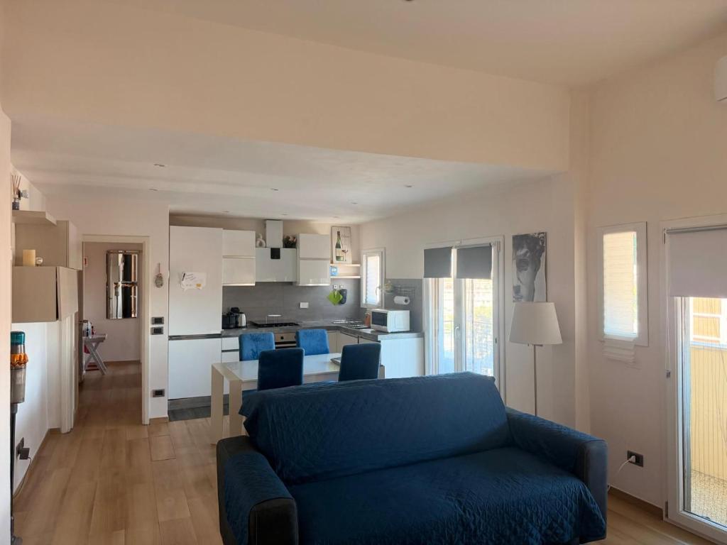 New, bright, cozy Florence apartment with view