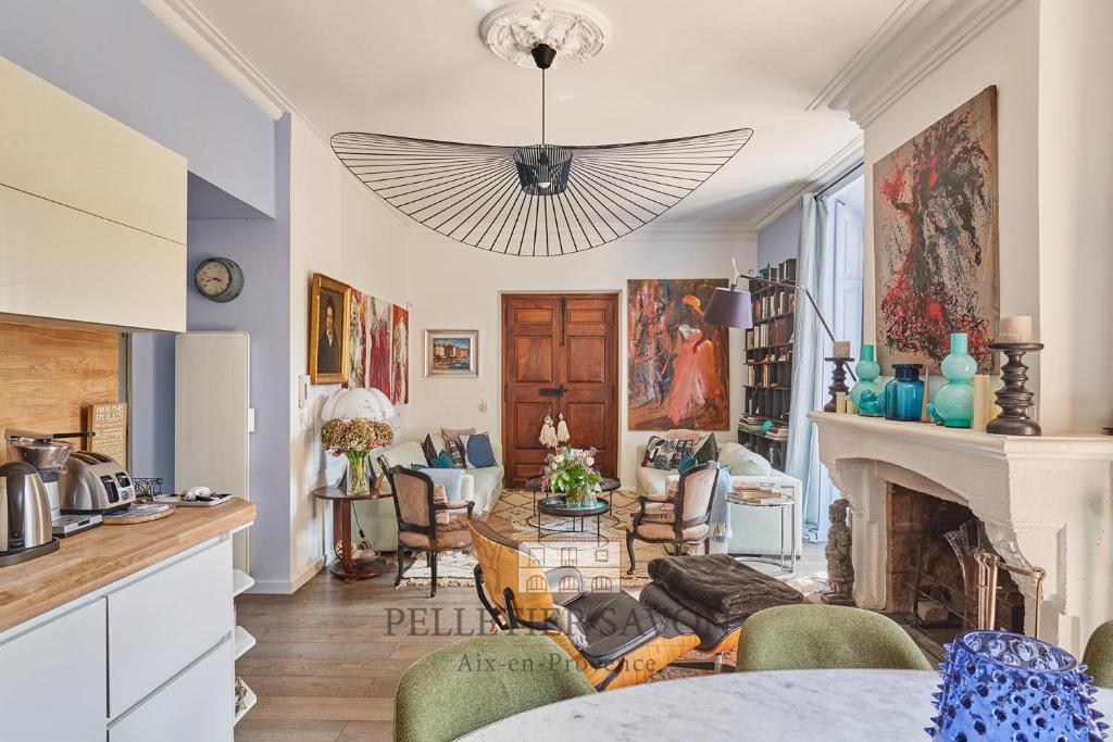 Bastide de la Moliere Cosy appartement avec terrasse 2 chambres vue parc et piscine - Housity