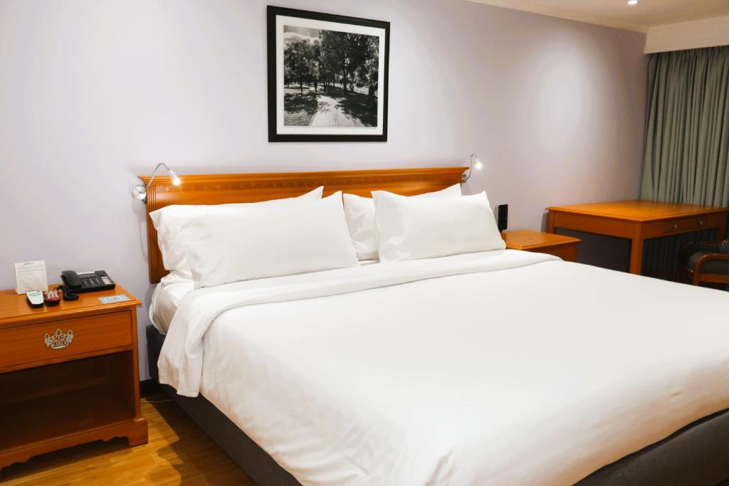Travel Proud Radisson Bogota Metrotel - 1 Kingsizebed, Standaardkamer