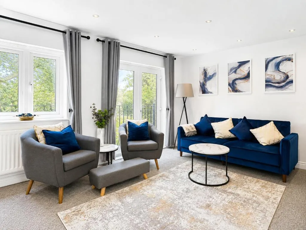 Boutique Townhouse - Sleeps up to 8 - Perfect for Families & Groups!