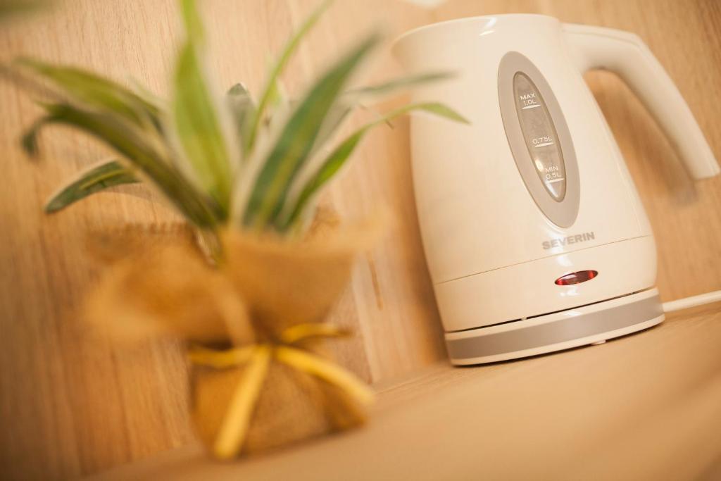 Příslušenství pro přípravu čaje a kávy v ubytování Rooms Klik Postojna