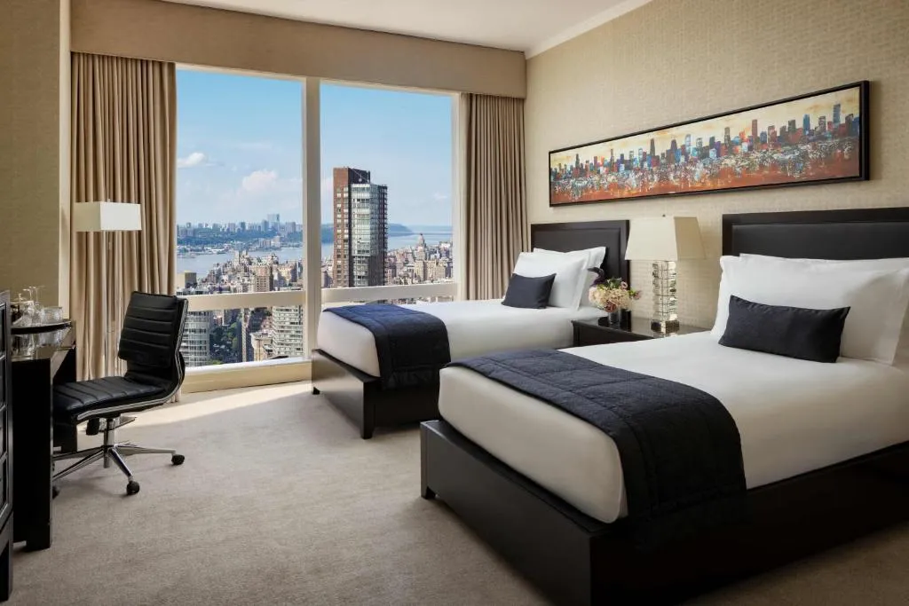 Hudson River View Accessible Twin - Bathtub