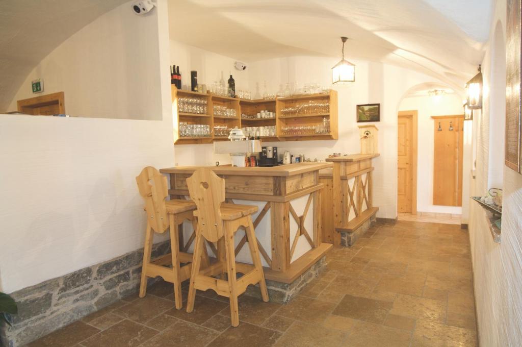 A kitchen or kitchenette at Jausenstation Pfefferbauer