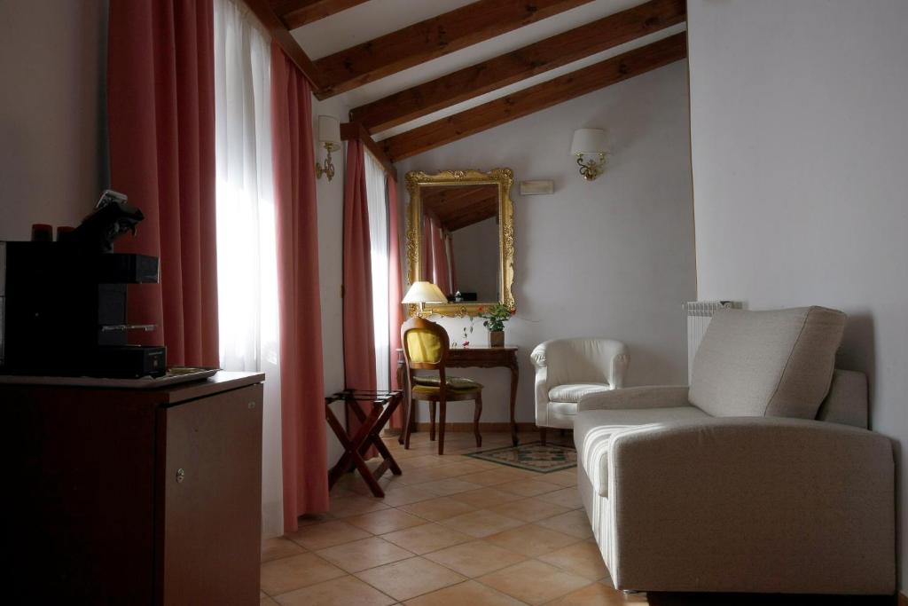 Posezení v ubytování Albergo Al Viale