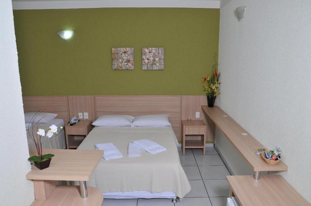  Garden Hotel