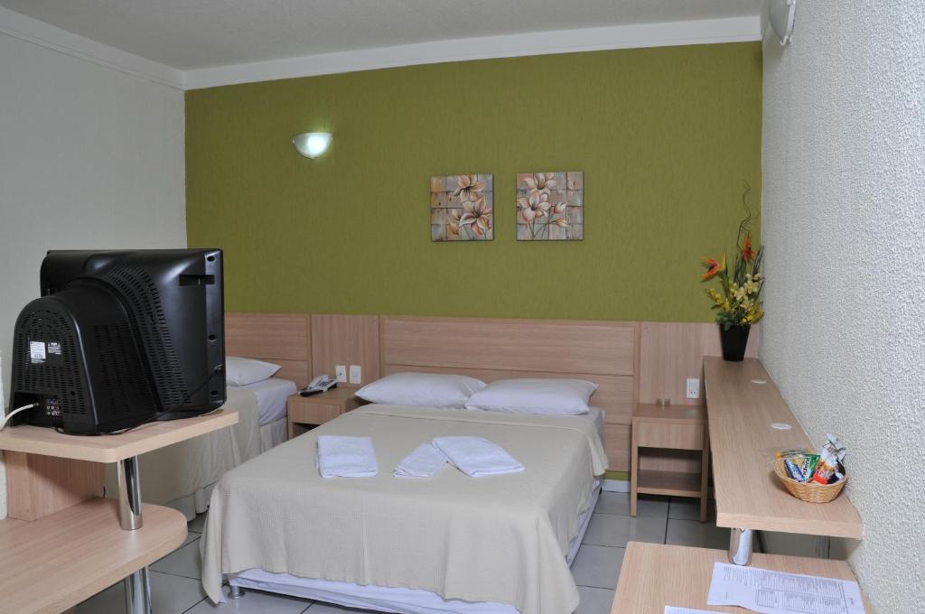  Garden Hotel