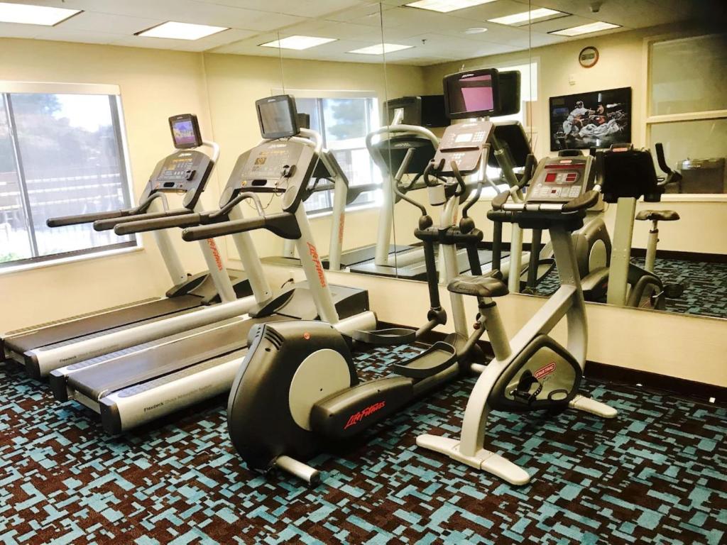 Fairfield Inn and Suites Sacramento Airport Natomas photo
