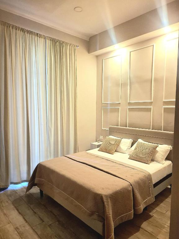 Concept b&b naples- camere moderne con balcone vicino al centro