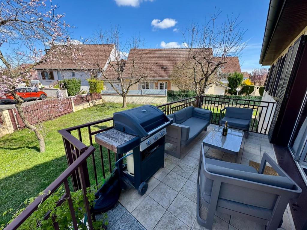 Maison spacieuse au calme avec jardin et parking – photo 10
