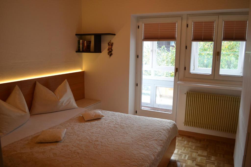 Posteľ alebo postele v izbe v ubytovaní Ferienwohnung Pramstaller