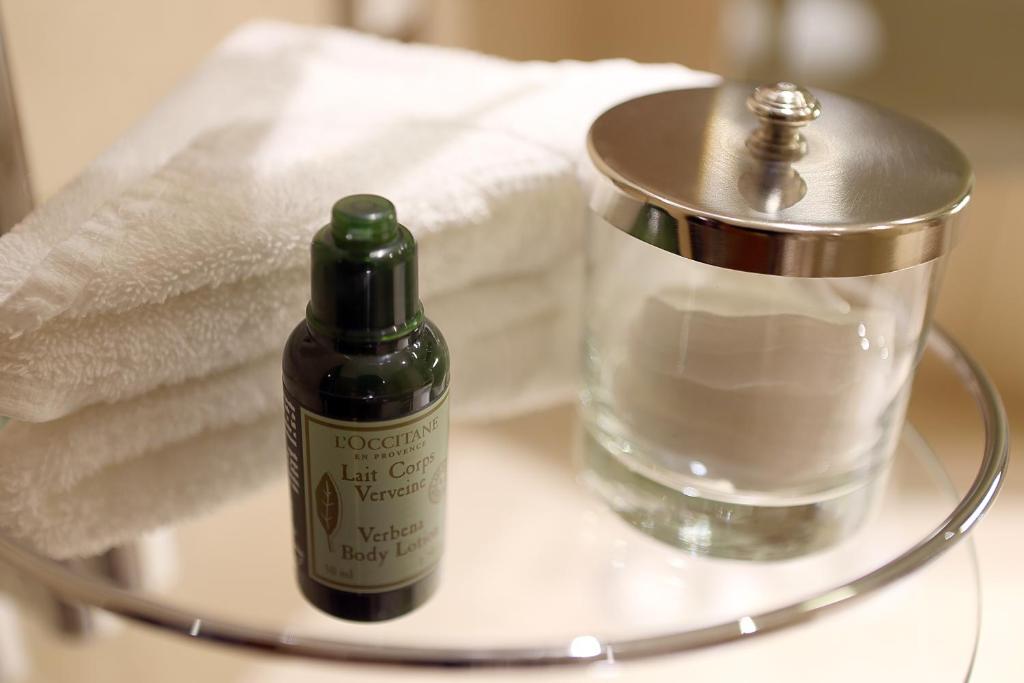 Canary Riverside Plaza Hotel - Superior Twin Room