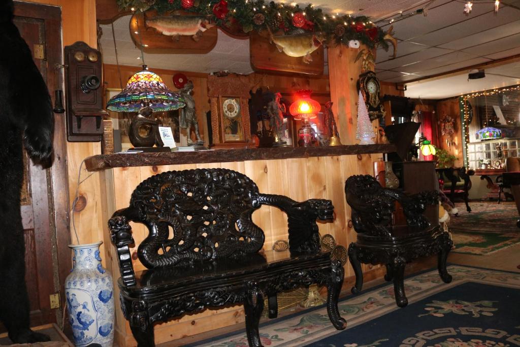 Posezení v ubytování Colonial Inn