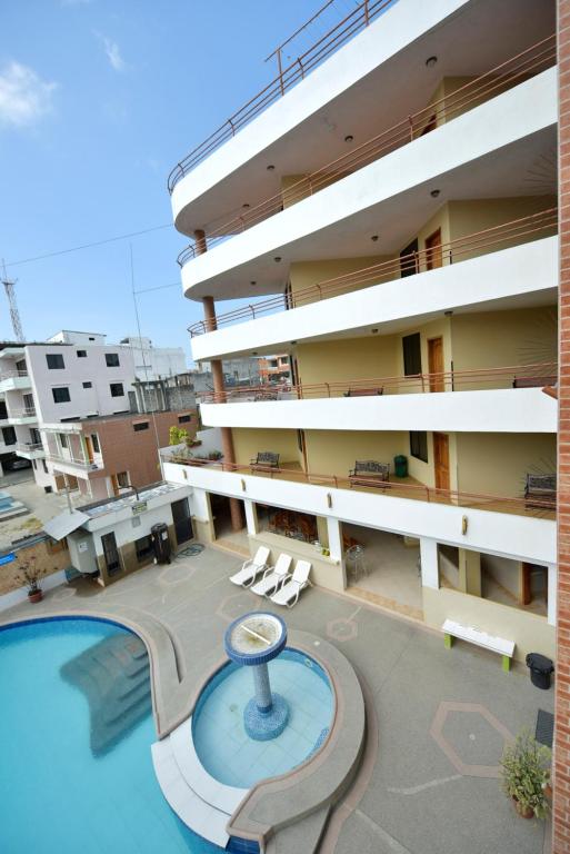 Bazén v ubytování Hotel La Aldea nebo v jeho okolí