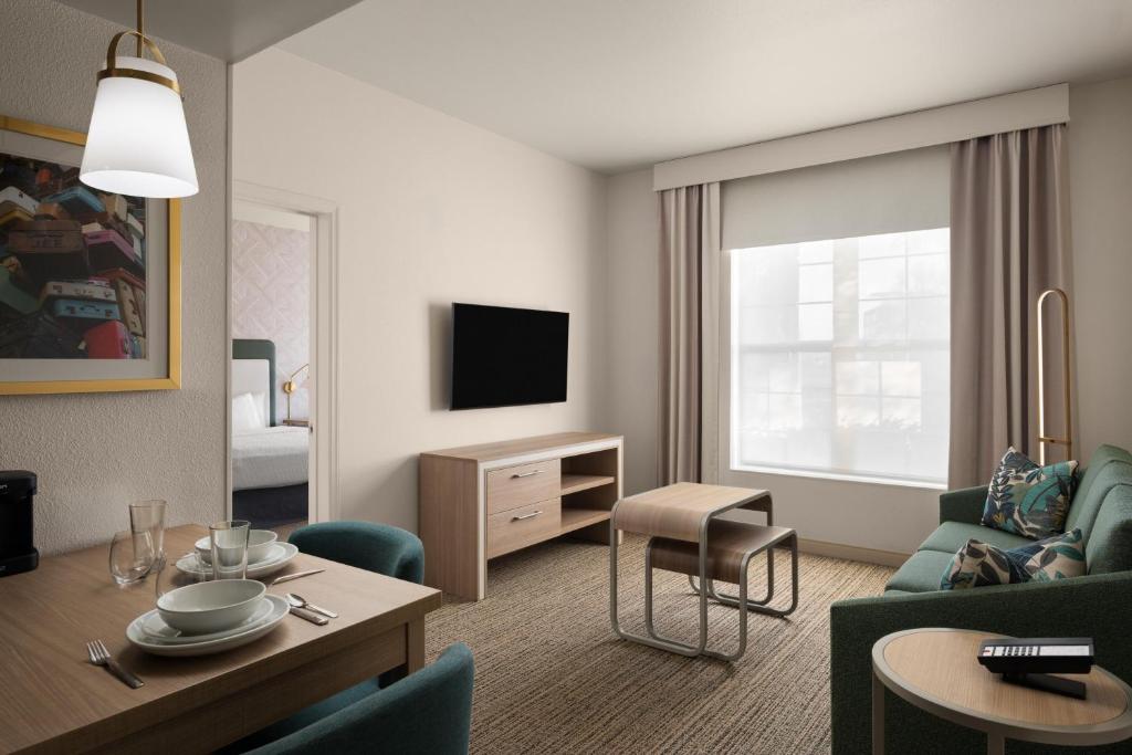 Homewood Suites by Hilton Sacramento Airport-Natomas photo