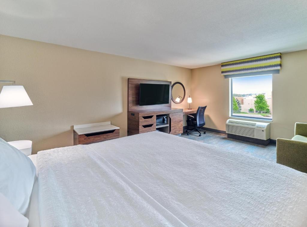 Hampton Inn Omaha Midtown-Aksarben - Habitación King Con Sofá Cama