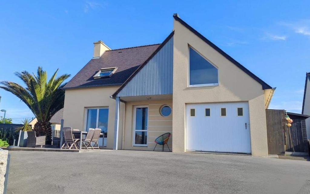 Maison de vacances bord de mer Sibiril Moguériec finistère la villa Léonie - Hizvo
