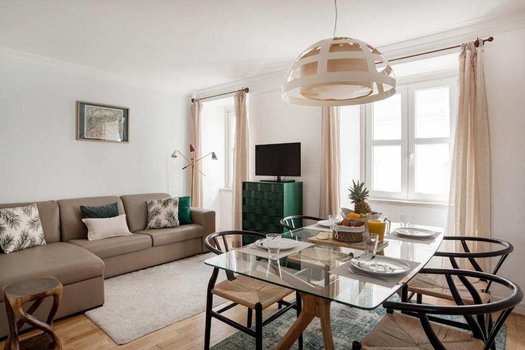 Lisbon Exclusive | Bairro Alto Feel