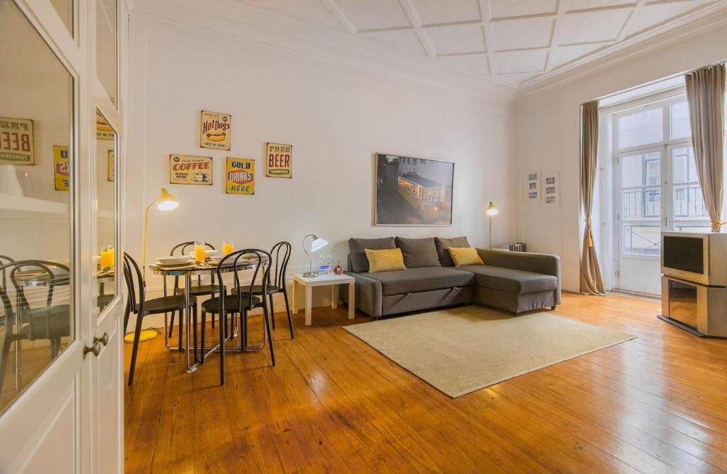 Chiado Balcony Apartment