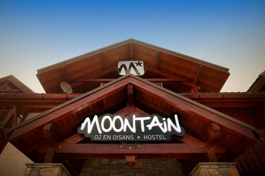 Certifikát, hodnocení, plakát nebo jiný dokument vystavený v ubytování Moontain Hostel