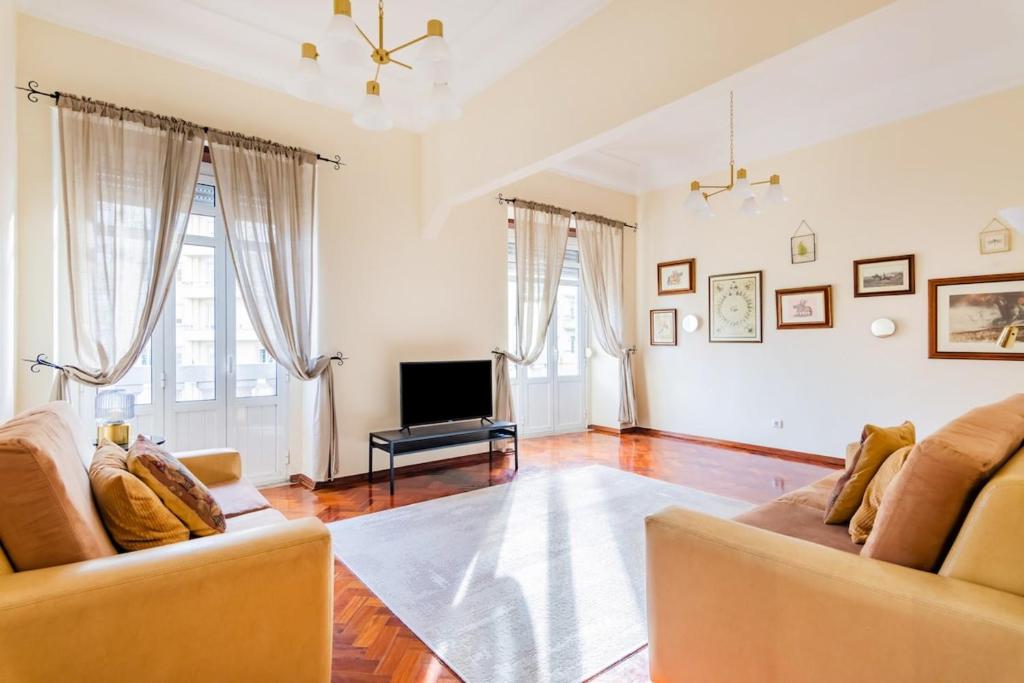 Marquês de Pombal Classical Living