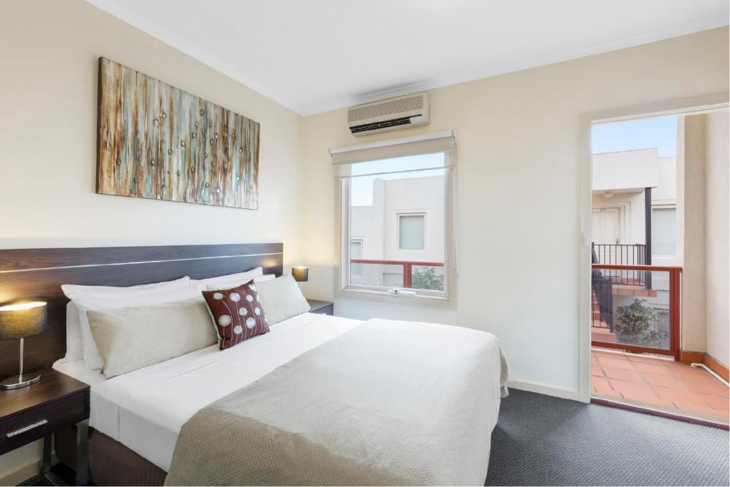 Hawthorn Gardens Serviced Apartments - Three-Bedroom Apartment