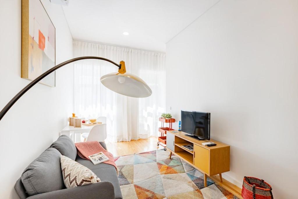 Oporto Urban Mood with AC | Bonfim Studio