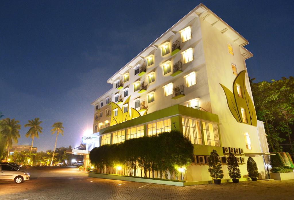 Budova, kde se hotel nachází